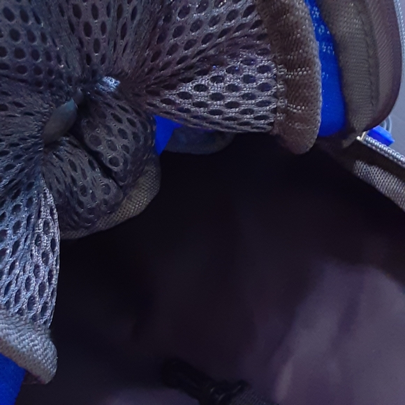 CLASSIC Fashion Collection Drawstring & Zipper Backpack - Picture 6 of 11